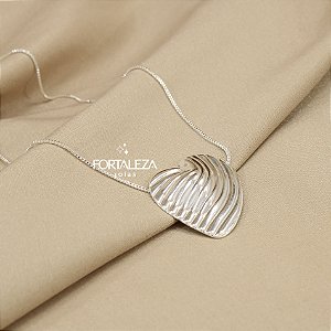 Gargantilha de Coração Texturizado Banhado a Prata