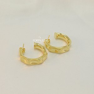 Brinco Argola Tubo Texturizado Banhado a Ouro 18k