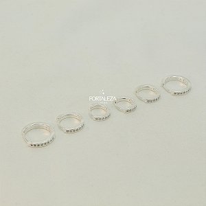 Brinco Argola em Trio Cravejado com Zircônia Cristal Banhado a Prata