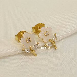 Brinco de Flor com Resina e Detalhe de Zircônia Banhado a Ouro 18k