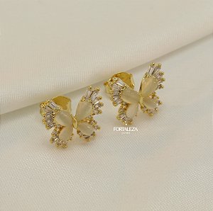 Brinco Borboleta com Detalhe em Resina e Zircônia Banhado a Ouro 18k