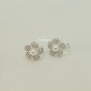 Brinco de Pressão Flor Cravejada Banhado a Prata