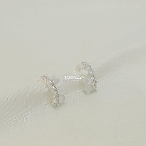 Brinco Madrepérola e Zircônia em Fileiras Distintas Banhado a Prata