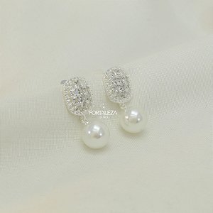 Brinco Base Cravejada com Pérola Banhado a Prata