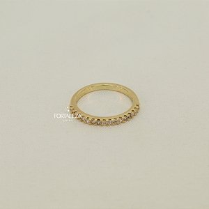 Anel Delicado Cravejado com Zircônia Cristal Banhado a Ouro 18k