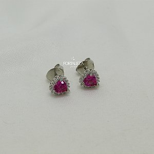 Brinco Coração Cravejado com Zircônia Banhado a Ouro Branco