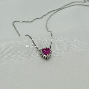 Gargantilha de Coração com Cravejado com Zircônias Banhado a Ouro Branco