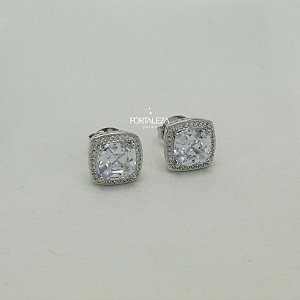 Brinco Quadrado Cravejado com Zircônias Banhado a Ouro Branco