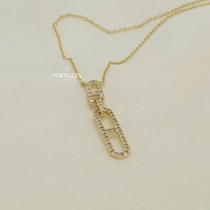 Gargantilha com Pingente Geométrico Cravejado Banhado a Ouro 18k