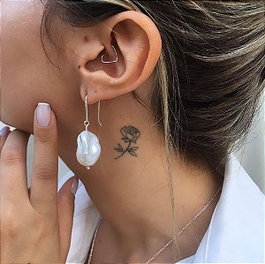 BRINCO ESPLENDOR PRATA 925 E PÉROLAS NATURAIS