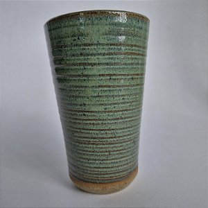 Copo reto verde 300ml com textura na lateral
