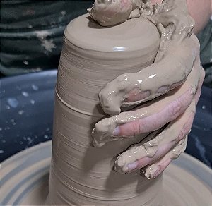 Quintas das 14h às 17h - Experiência no torno