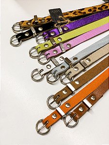 Cinto fininho com fivela redonda