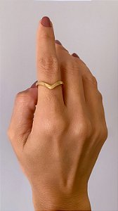 Anel Dalila  - seta banho de ouro 18k