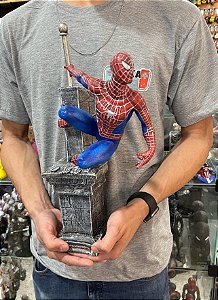 Estátua Spider Man  41cm