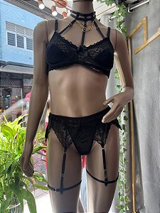 MARISA CONJUNTO EM RENDA COM ARO CINTA LIGA E CORRENTES  - PRETO