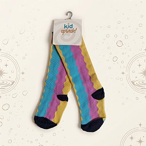Meia Infantil Kidsplash Cano Alto 3/4 Listras Onduladas Coloridas