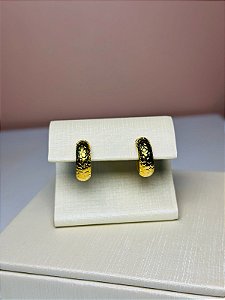 BRINCO ARGOLA  TRABALHADA BANHADO A OURO 18K