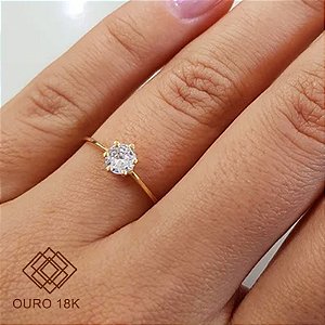 Anel Solitário De Compromisso Noivado Em Ouro 18k Zircônias