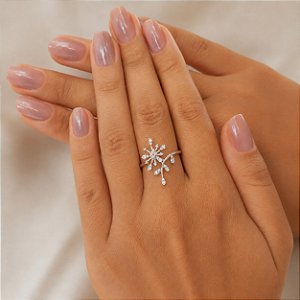 Anel Flor Ouro Branco 18k Diamantes