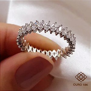 Anel Navete Inteira Ouro Branco 18k Zircônias