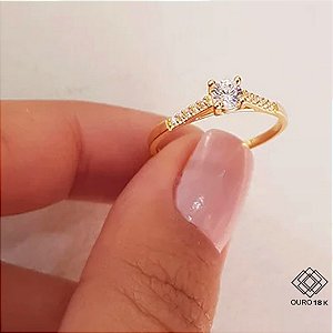 Anel Solitário Ouro 18k Zircônias