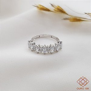 Anel Navete Ouro Branco 18k Zircônias