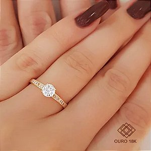 Anel Solitário Ouro 18k Zircônias