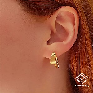 Brinco Meia Argola Ouro 18k Diamante