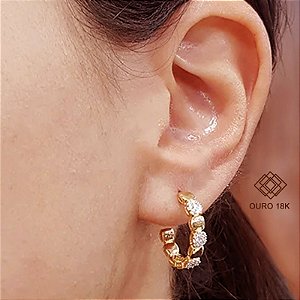 Brinco Meia Argola Ouro 18k Zircônia