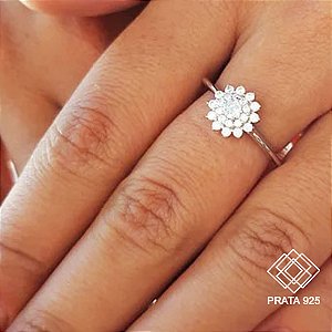 Anel Chuveiro Rainha Prata 925 Zircônias