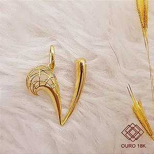Pingente Letra V Filigrana Ouro 18k