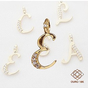 Pingente Letra E Ouro 18k Zircônia