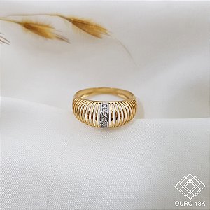 Anel Zircônias Ouro 18k