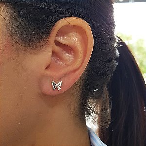 Brinco Pequeno Laço Prata 925