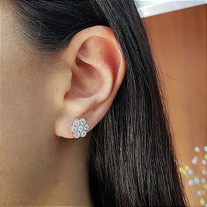 Brinco Flor em Prata 925 e Moissanite