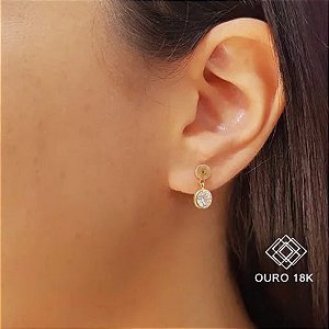 Brinco Ponto de Luz Raiado em Ouro 18k