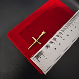 Pingente de Cruz Agulha Trançada PP - Banhado a Ouro 18k