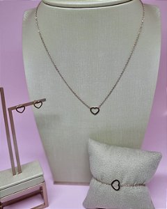 Conjunto Colar, Pulseira e Brinco Coração Vazado - 45cm