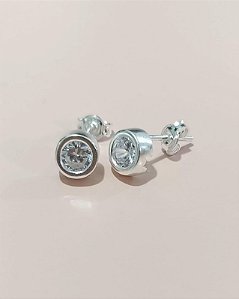 Brinco Prata Redondo 6mm Ponto De Luz Zirconia Cristal