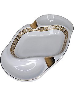 Cinzeiro de Mesa em Resina Para Charuto 23,5x13,5x4,5cm