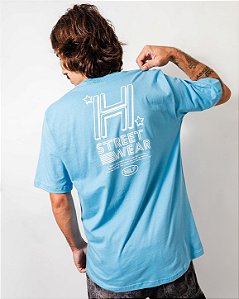 Camiseta Hilf Conexion (Azul bebê)