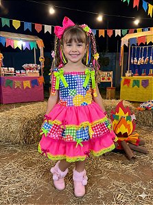 Vestido Junino Banana Club Luxo Encanto da Roça Rosa Neon