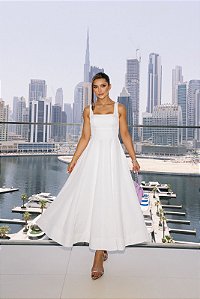 Vestido Midi Branco Liso Abertura Costas