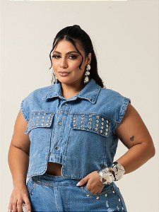 Cropped Colete Jeans Plus Size Com Tachas