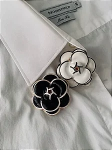 Broche Inspiração Chanel Branco