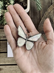 Broche / pingente Borboleta Madrepérola