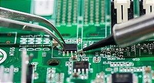 Serviços de manutenção de placa eletrônica - orçamento sob consulta