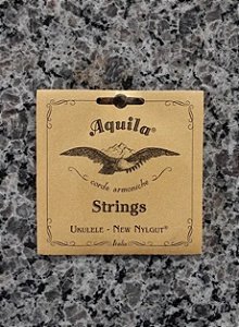 jogo de cordas Aquila Low G para Ukuleles Concerts