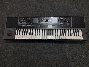 Teclado Arranjador Roland EA7 usado